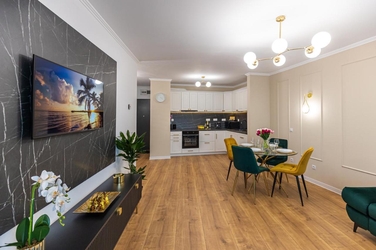 קלוז'-נאפוקה Moon Luxury Apartment - Sunset View מראה חיצוני תמונה