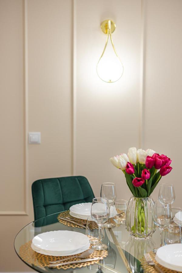 קלוז'-נאפוקה Moon Luxury Apartment - Sunset View מראה חיצוני תמונה